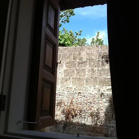 Semesterbostad Rhodes Traditional House *